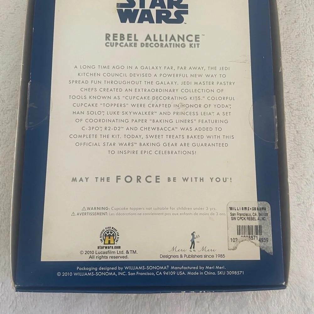 Williams-Sonoma Star Wars Rebel Alliance Cupcakes Decorating Kit - NIB